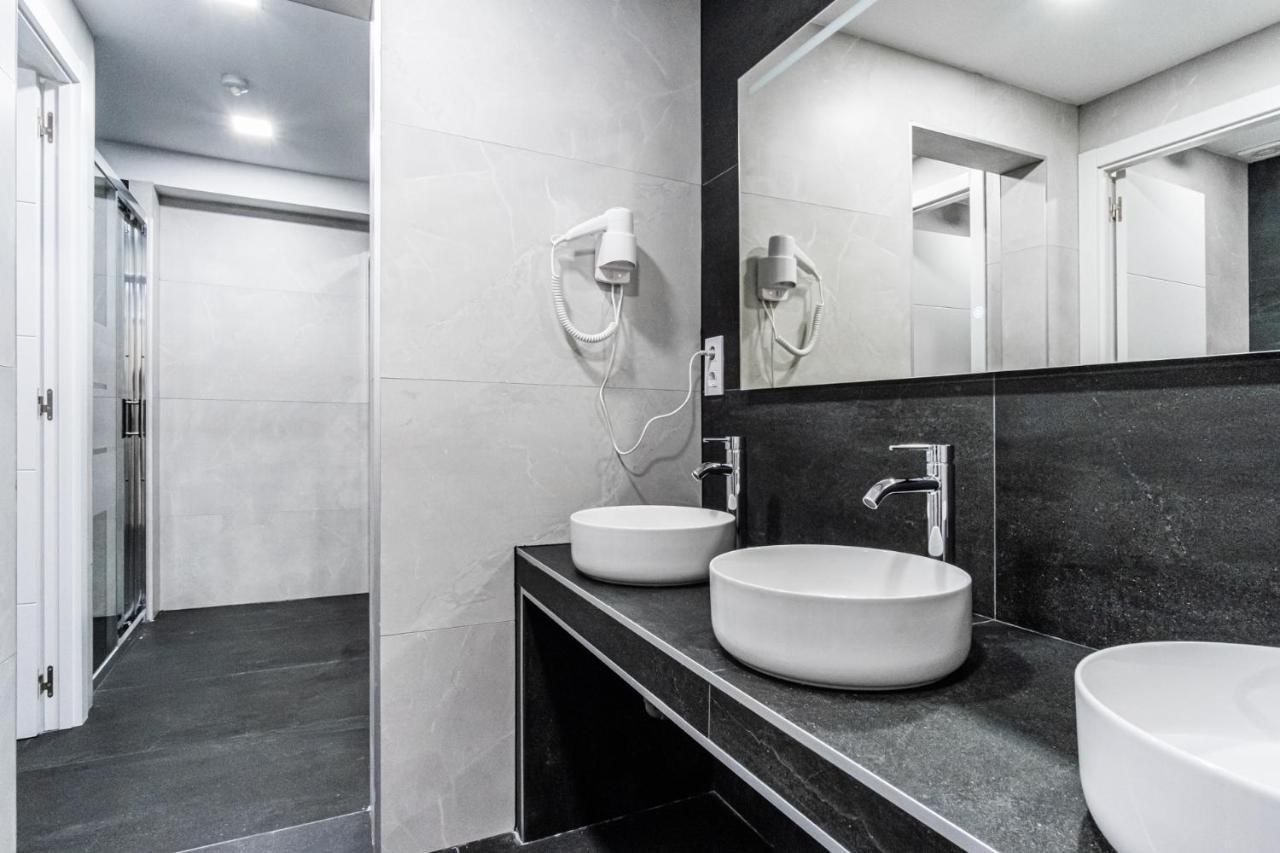 Hostel Center Мадрид Экстерьер фото