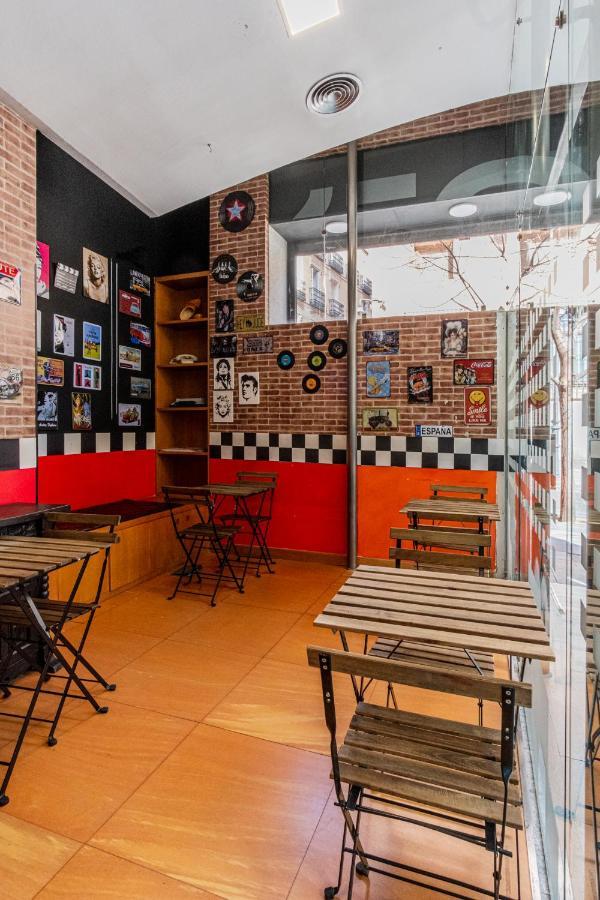 Hostel Center Мадрид Экстерьер фото